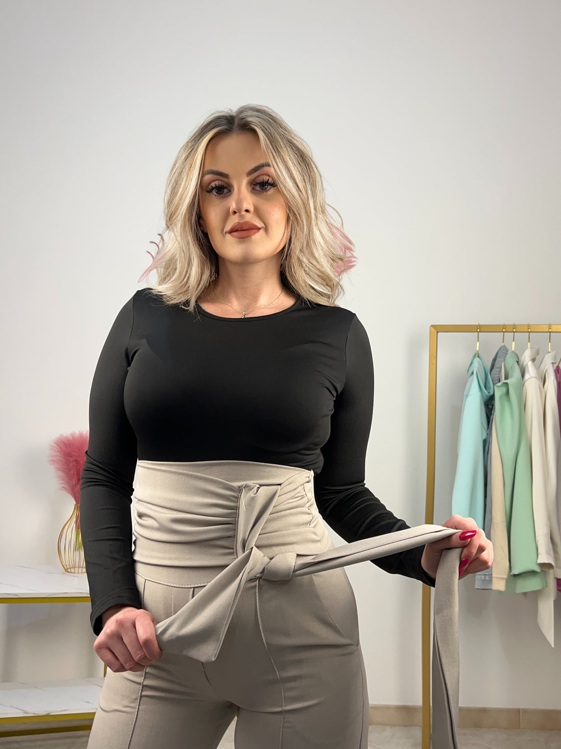Pants Influencer