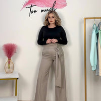 Pants Influencer